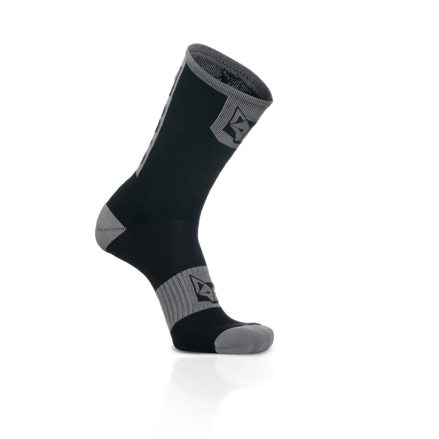 Clearance OTSO Calcetines de Ciclismo Altos - Negro