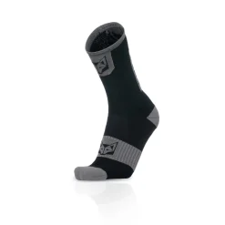 Clearance OTSO Calcetines de Ciclismo Altos - Negro