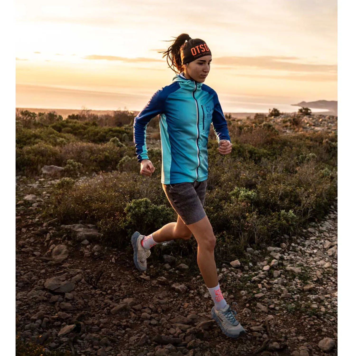 Flash Sale OTSO Unisex sport hoodie - Electric Blue & Light Blue